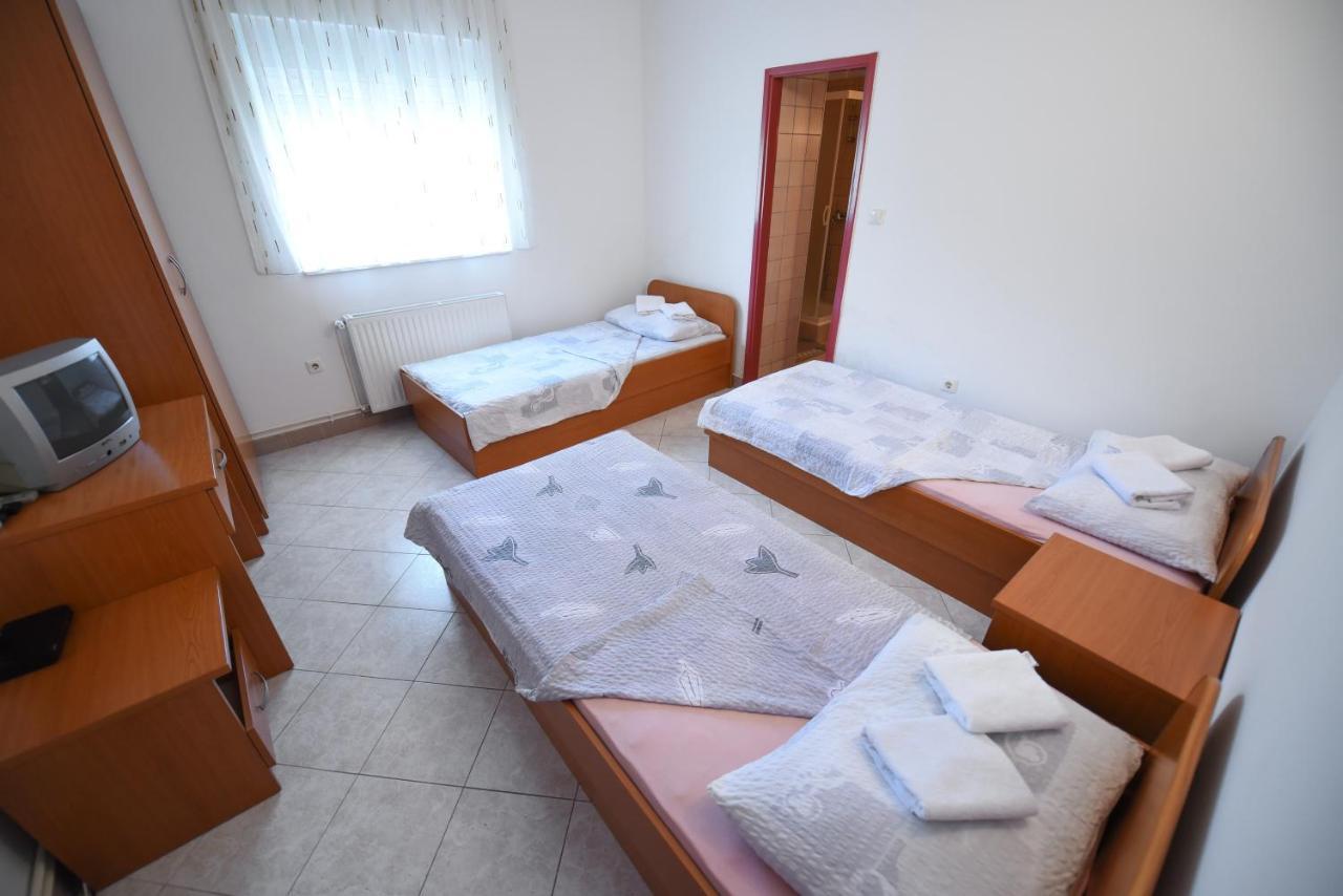 Restoran I Sobe Venezia Bed and Breakfast Hrvace Eksteriør billede